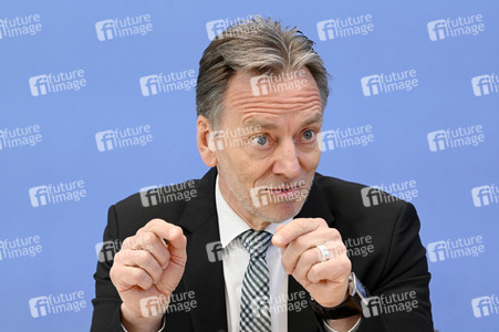 Bundespressekonferenz Fallzahlen für die Politisch Motivierte Kriminalität 2022 in Berlin