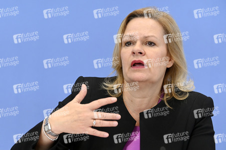 Bundespressekonferenz Fallzahlen für die Politisch Motivierte Kriminalität 2022 in Berlin