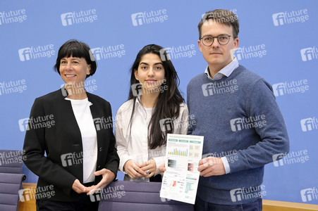 Bundespressekonferenz Jahresstatistik 2022 zu rechter und rassistischer Gewalt in Berlin