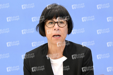 Bundespressekonferenz Jahresstatistik 2022 zu rechter und rassistischer Gewalt in Berlin