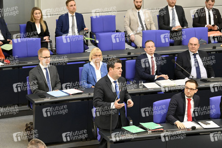 102. Sitzung des Deutschen Bundestages in Berlin