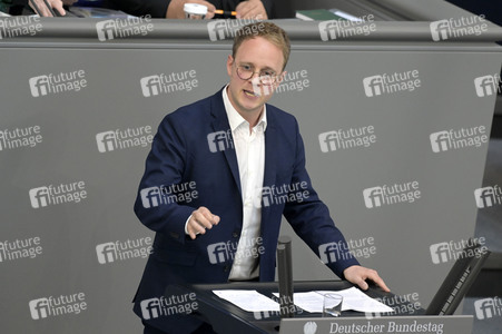 103. Sitzung des Deutschen Bundestages in Berlin
