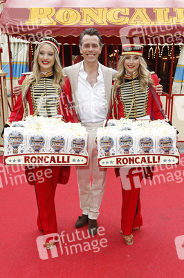 Galapremiere des Circus Roncalli in Hamburg