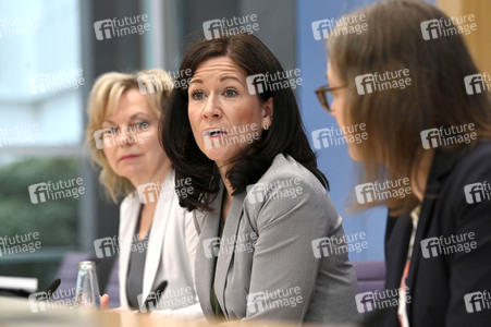 Bundespressekonferenz Veröffentlichung IGLU/PIRLS 2021 in Berlin