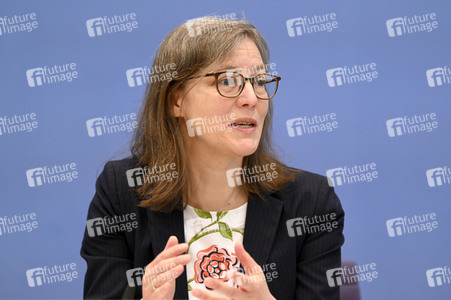 Bundespressekonferenz Veröffentlichung IGLU/PIRLS 2021 in Berlin