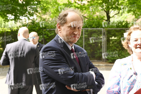Schulbesuch von Prinz Edward und Bettina Stark-Watzinger in Berlin