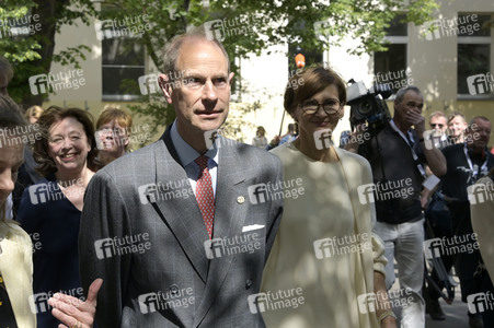 Schulbesuch von Prinz Edward und Bettina Stark-Watzinger in Berlin