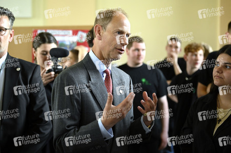 Schulbesuch von Prinz Edward und Bettina Stark-Watzinger in Berlin