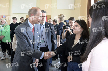 Schulbesuch von Prinz Edward und Bettina Stark-Watzinger in Berlin