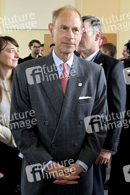 Schulbesuch von Prinz Edward und Bettina Stark-Watzinger in Berlin