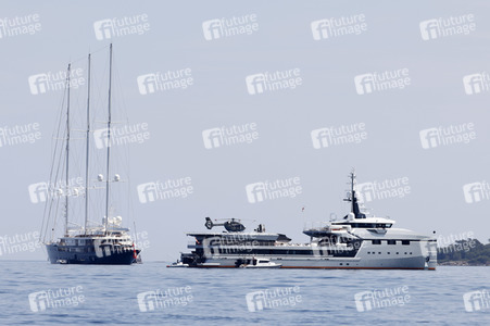 Jeff Bezos Superyacht 'Koru' in Cannes