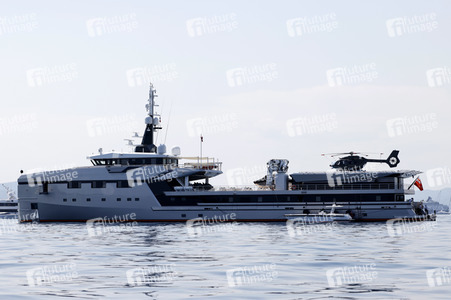 Jeff Bezos Superyacht 'Koru' in Cannes