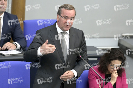 105. Sitzung des Deutschen Bundestages in Berlin