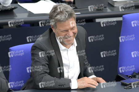 105. Sitzung des Deutschen Bundestages in Berlin