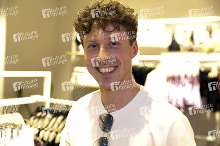Pre-Opening des Lascana Fashion Store in Köln