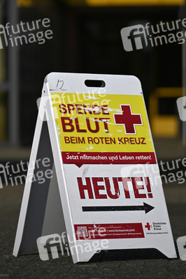 Pressetermin zum Weltblutspendetag in Köln