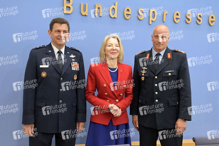Bundespressekonferenz Air Defender in Berlin