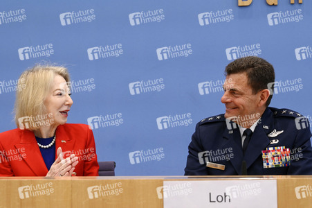 Bundespressekonferenz Air Defender in Berlin