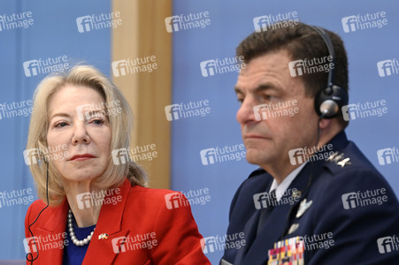 Bundespressekonferenz Air Defender in Berlin