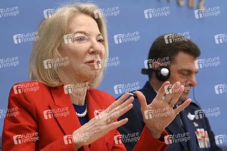 Bundespressekonferenz Air Defender in Berlin
