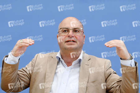 Bundespressekonferenz Leitlinien für eine gemeinsame europäische Asylpolitik in Berlin