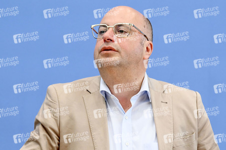 Bundespressekonferenz Leitlinien für eine gemeinsame europäische Asylpolitik in Berlin