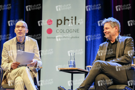 Robert Habeck und Peter Sloterdijk auf der phil.Cologne 2023 in Köln