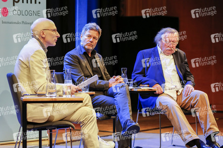 Robert Habeck und Peter Sloterdijk auf der phil.Cologne 2023 in Köln