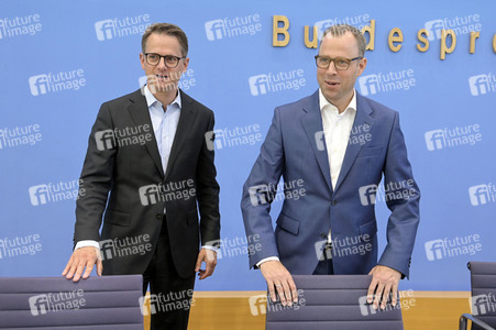 Bundespressekonferenz CDU-Programmkonvent in Berlin