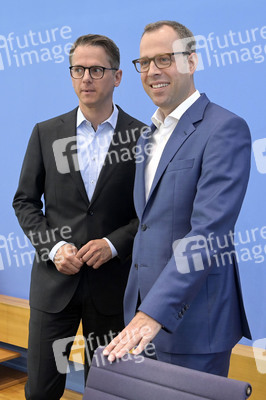 Bundespressekonferenz CDU-Programmkonvent in Berlin