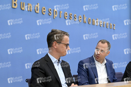 Bundespressekonferenz CDU-Programmkonvent in Berlin