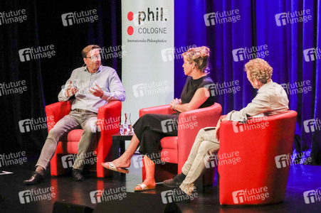 Mona Neubaur und Stephan Grünewald auf der phil.Cologne 2023 in Köln