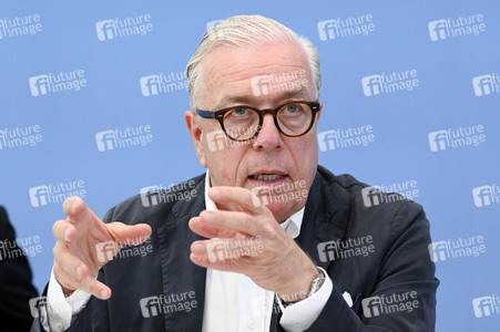 Bundespressekonferenz Forderungen der Ärzteschaft für Hitzeschutzpläne in Berlin