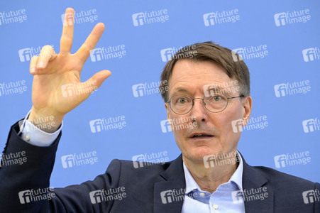 Bundespressekonferenz Forderungen der Ärzteschaft für Hitzeschutzpläne in Berlin