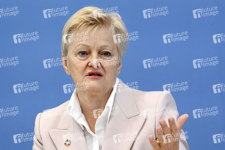 Bundespressekonferenz Gesetzentwurf zur Regelung der Suizidhilfe in Berlin