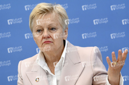 Bundespressekonferenz Gesetzentwurf zur Regelung der Suizidhilfe in Berlin