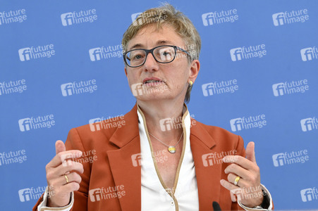 Bundespressekonferenz Gutachten 'Gesund leben auf einer gesunden Erde' in Berlin