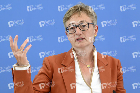 Bundespressekonferenz Gutachten 'Gesund leben auf einer gesunden Erde' in Berlin