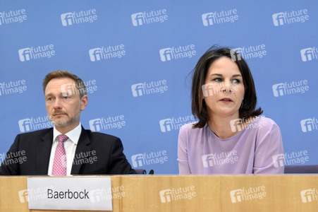 Bundespressekonferenz Vorstellung der Nationalen Sicherheitsstrategie in Berlin