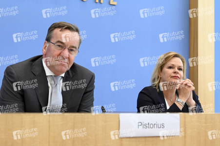 Bundespressekonferenz Vorstellung der Nationalen Sicherheitsstrategie in Berlin