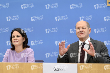 Bundespressekonferenz Vorstellung der Nationalen Sicherheitsstrategie in Berlin