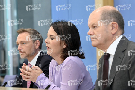 Bundespressekonferenz Vorstellung der Nationalen Sicherheitsstrategie in Berlin