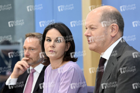 Bundespressekonferenz Vorstellung der Nationalen Sicherheitsstrategie in Berlin