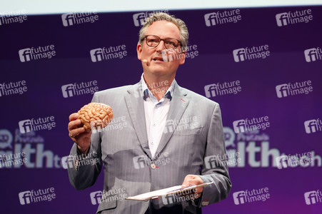 Verleihung des Frontier Award an Michael J. Fox in München
