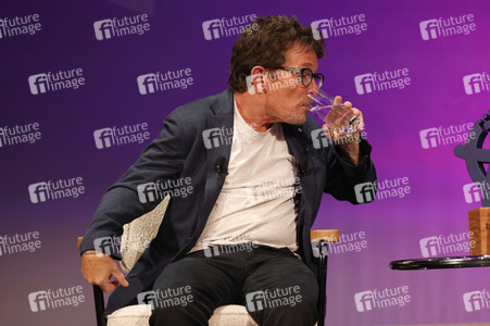Verleihung des Frontier Award an Michael J. Fox in München