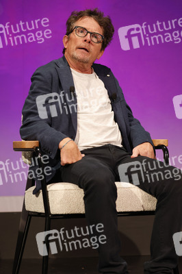 Verleihung des Frontier Award an Michael J. Fox in München
