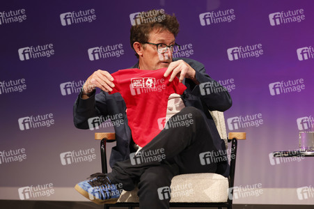 Verleihung des Frontier Award an Michael J. Fox in München