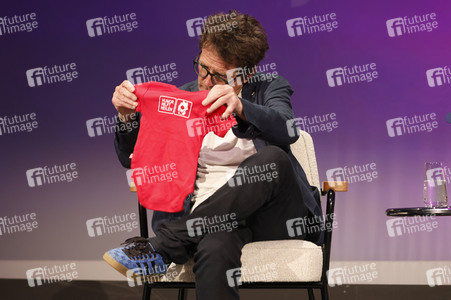 Verleihung des Frontier Award an Michael J. Fox in München
