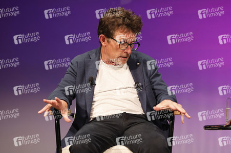 Verleihung des Frontier Award an Michael J. Fox in München