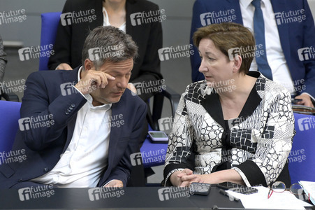 111. Sitzung des Deutschen Bundestages in Berlin